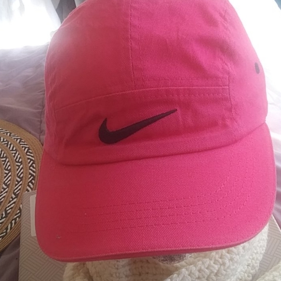 Nike Hat Sz small $28+Free hat